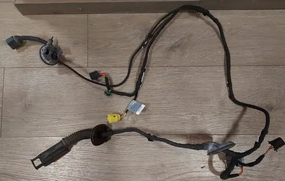 Audi A5 8T 8F Front door wiring loom 8T0971030B