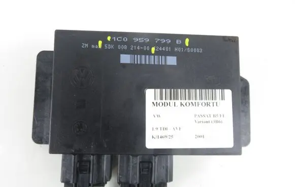 Volkswagen PASSAT B5.5 Central body control module 5DK00821400 1C0959799B