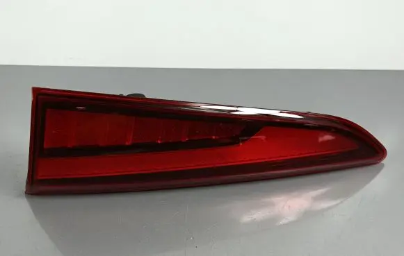Hyundai Kona I Tailgate rear/tail lights 92404J9600