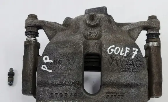 Volkswagen Golf VII Front brake caliper
