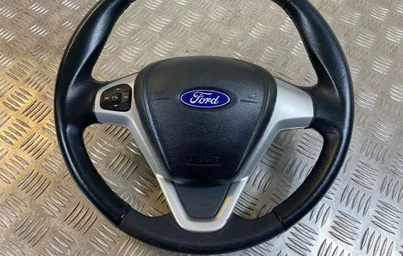Ford Fiesta Steering wheel 62144000 8A613600