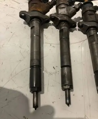 Citroen C4 I Fuel injector 620026