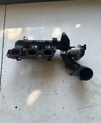 Citroen C5 Aircross II Intake manifold 9852344180