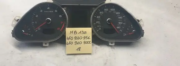 Audi A6 S6 C6 4F Speedometer (instrument cluster) 4F0920951
