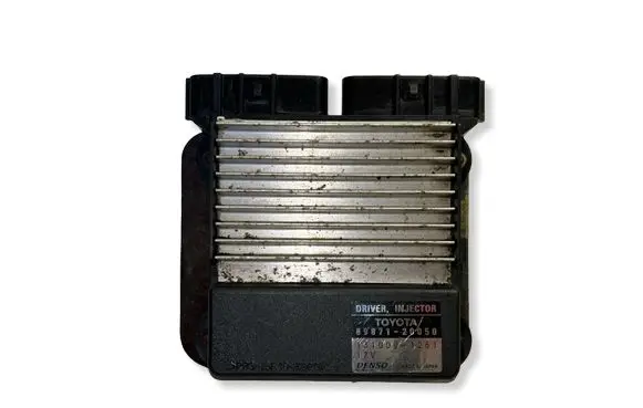Toyota Corolla Verso AR10 Fuel injection control unit/module 8987120050