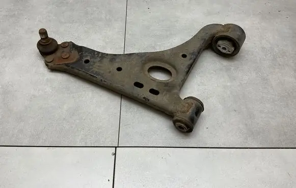 Opel Mokka Front lower control arm/wishbone