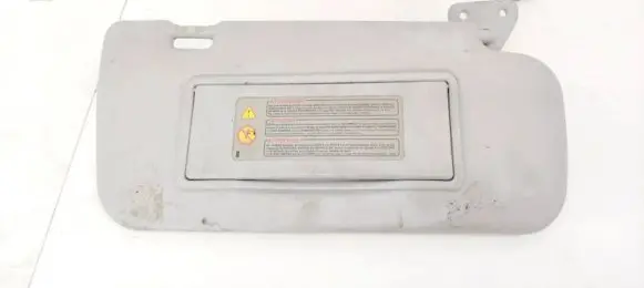 Nissan Primera Sun visor