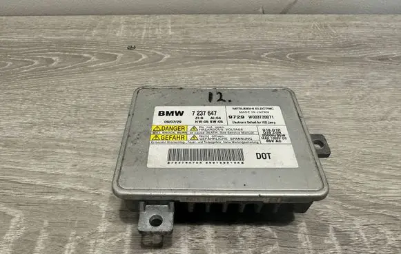 BMW 3 E90 E91 Headlight ballast module Xenon 7237647 W003T20071