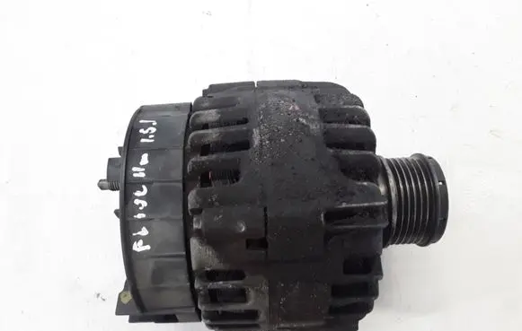 Renault Fluence Generator/alternator 231000026R