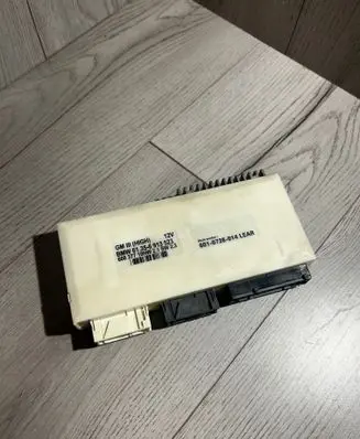 BMW 5 E39 Comfort/convenience module 6913523 60837710 6010728014
