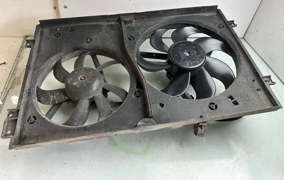 Volkswagen Golf IV Electric radiator cooling fan 1J0121205