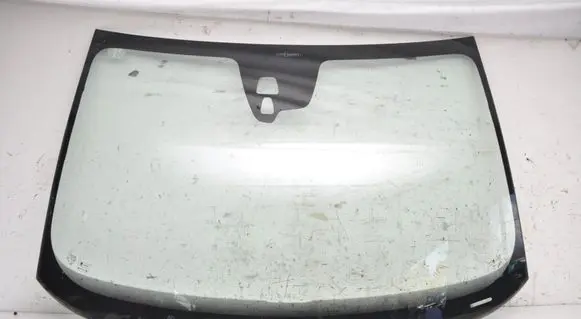 Volvo XC70 Front windscreen/windshield window 