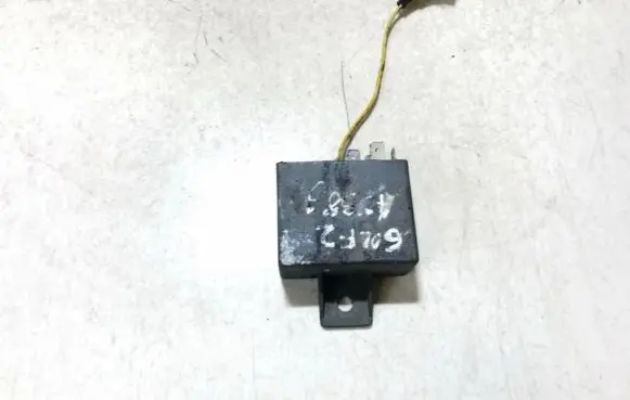 Volkswagen Golf II Other relay 2043002
