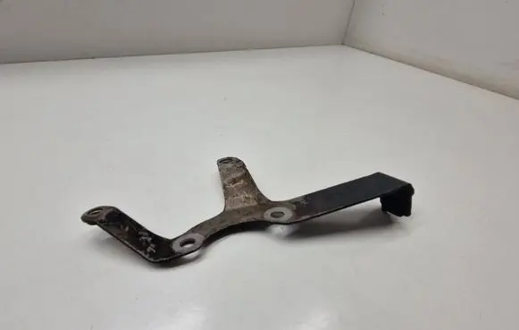BMW 5 E60 E61 Power steering pump mounting bracket 7801443
