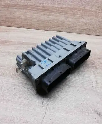 Opel Zafira A Coolant fan relay 24410129 15396910