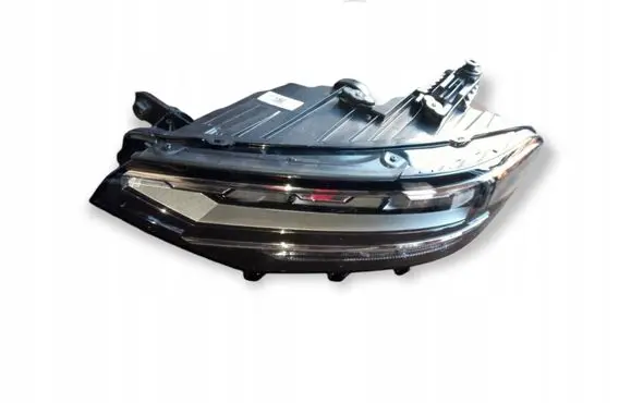 Volkswagen PASSAT B8 Headlight/headlamp 3G1941035P