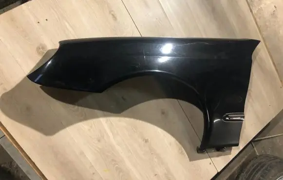 Mercedes-Benz E W211 Fender 2118801318 A2118801318