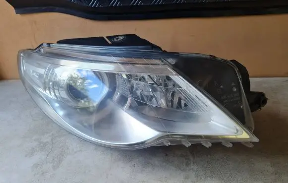 Volkswagen PASSAT CC Headlight/headlamp 3C8941752C 0301239282 123456789012