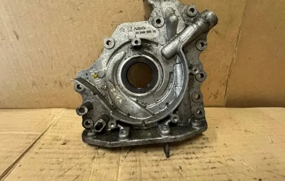 Peugeot 3008 I Oil pump 9686038880