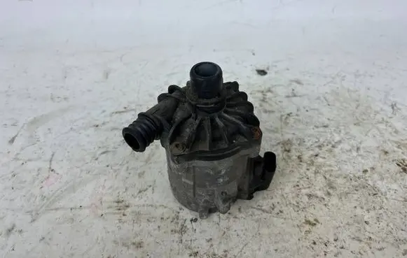BMW X5 F15 Electric auxiliary coolant/water pump 7566335