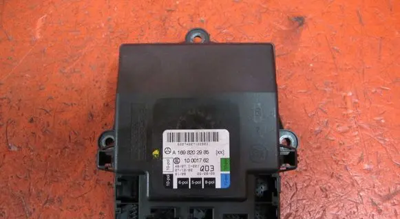Mercedes-Benz A W169 Door control unit/module A1698202985 B150B170B180B200