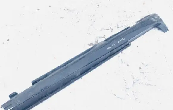 Volvo C30 Sill 30779139