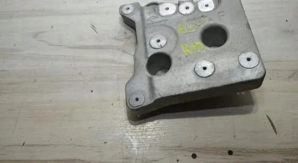 Renault Kadjar Battery tray 