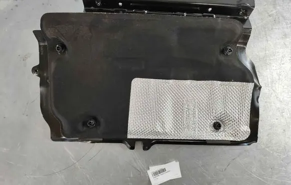 Volvo XC60 Heat shield in engine bay 31651596