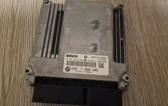 BMW 5 E60 E61 Engine control unit/module 7808205