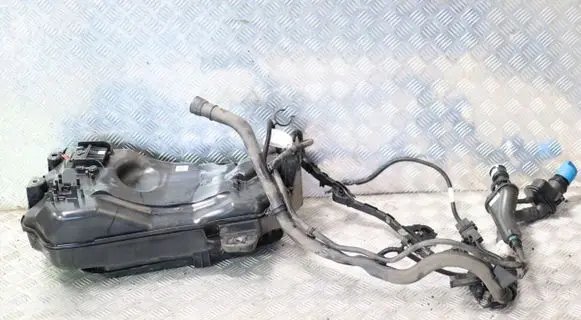 Volkswagen Polo VI Fuel tank 5Q0131877G