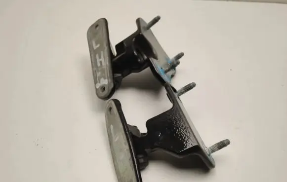 Mercedes-Benz GL X166 Rear door upper hinge A1667300137