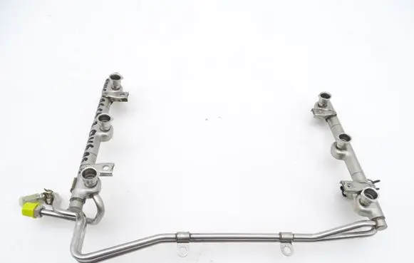 Audi A6 S6 C5 4B Fuel main line pipe 06C133681J