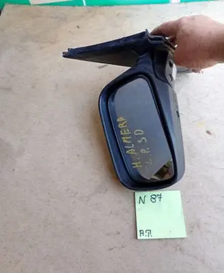 Nissan Almera Front door electric wing mirror 565898898