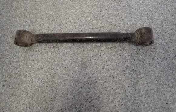 Suzuki Grand Vitara I Rear suspension control arm 