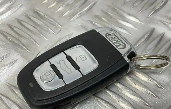 Audi A4 Allroad B8 Ignition key/card 8K0959754D
