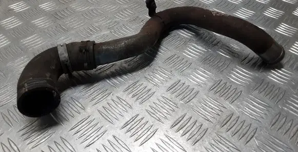 Land Rover Discovery 3 - LR3 Engine coolant pipe/hose