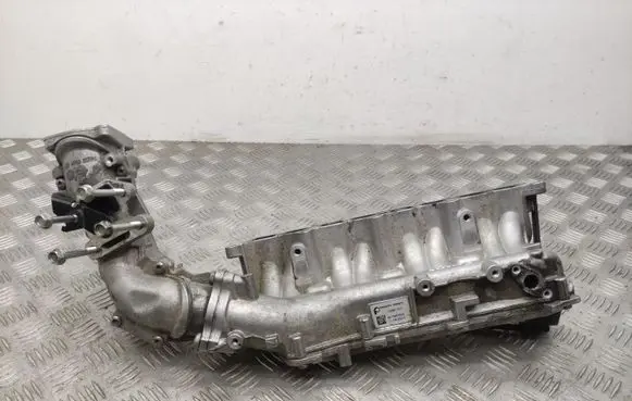 Opel Astra J Intake manifold 8973858235