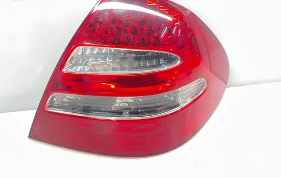 Mercedes-Benz E W211 Rear/tail lights A2118200664