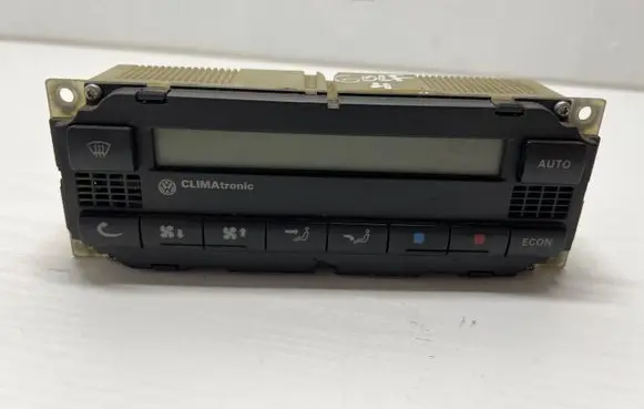Volkswagen Golf IV Climate control unit 3B1907044B 5HB00761710