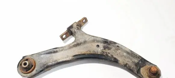 Nissan Qashqai Front lower control arm/wishbone