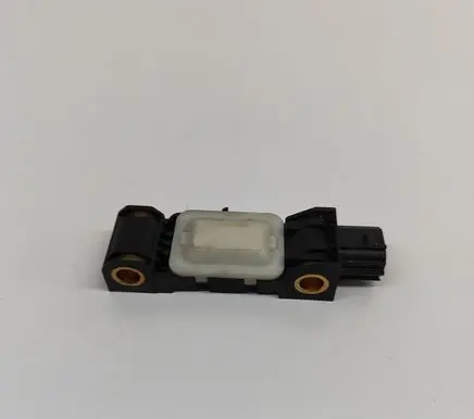 Mitsubishi Colt Airbag deployment crash/impact sensor PMR587419 A4545400117