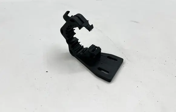 Volkswagen Touareg II Other engine bay part 7P0820055A