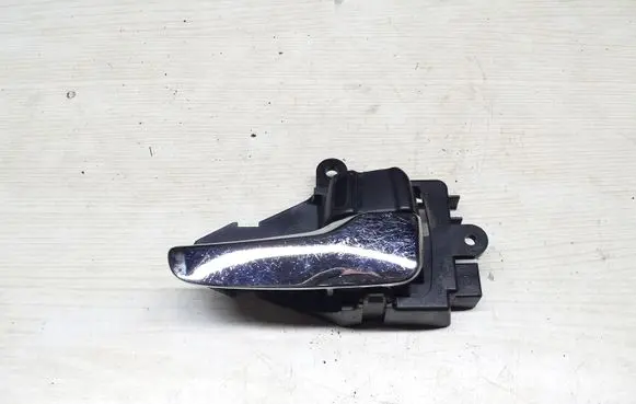 Peugeot 4007 Front door interior handle MN105360