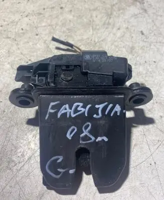 Skoda Fabia Mk2 (5J) Tailgate/trunk/boot lock/catch/latch 5J0827501B 42007