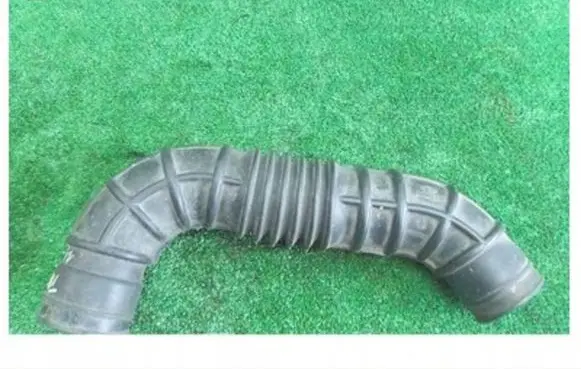 Renault Trafic I Air intake hose/pipe