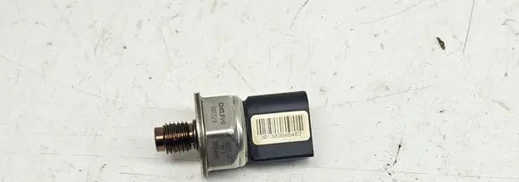 Mercedes-Benz CLA C117 X117 W117 Fuel pressure sensor 9307Z5211A 55PP2201