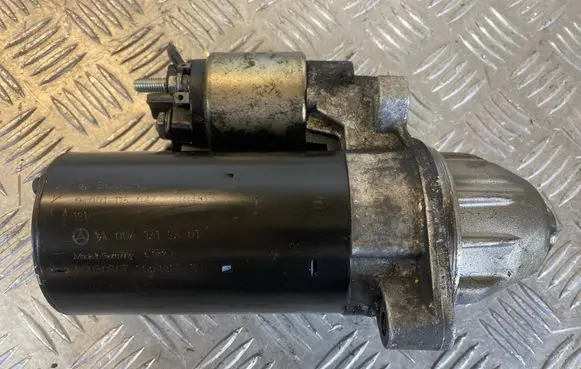 Mercedes-Benz C W204 Starter motor A0061512501 0001115047 20080307
