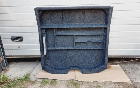 Trunk/boot floor carpet liner