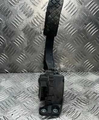 Audi A6 S6 C6 4F Accelerator throttle pedal 4F1721523A 00898405 801156