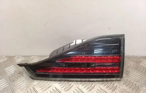 Lexus CT 200H Tailgate rear/tail lights